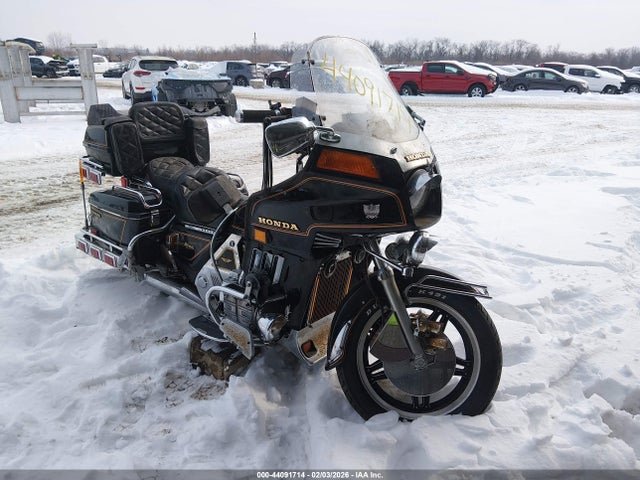 1982 HONDA GL1100 1HFSC0219CA203155