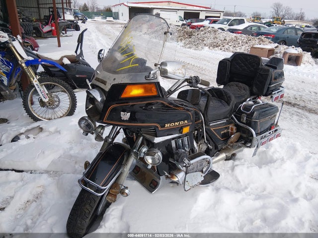 1982 HONDA GL1100 1HFSC0219CA203155 Photo 1