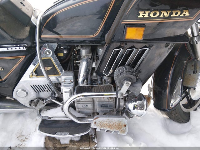1982 HONDA GL1100 1HFSC0219CA203155 Photo 7
