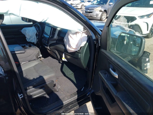 2025 RAM 1500 1C6RREGG7SN170253 Photo 4