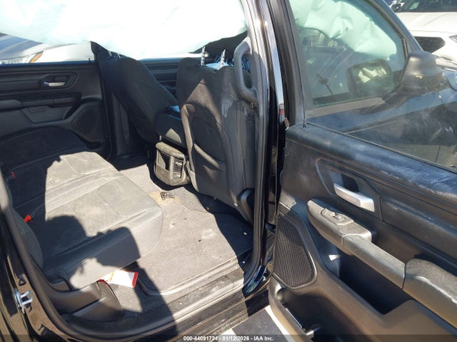 2025 RAM 1500 1C6RREGG7SN170253 Photo 7