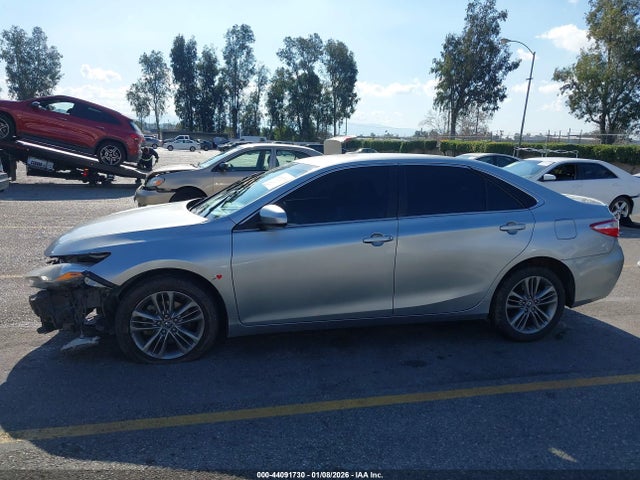 4T1BF1FK1GU257995 Toyota CAMRY SE