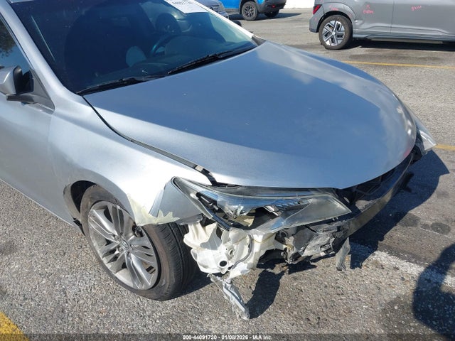 4T1BF1FK1GU257995 Toyota CAMRY SE