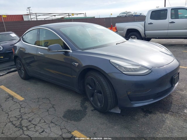 2018 TESLA MODEL 3 5YJ3E1EA5JF040678 Photo 0