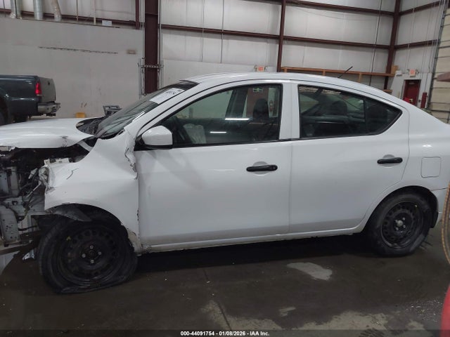 Nissan Versa 1.6 S 2016 3N1CN7AP3GL842060 Image 15