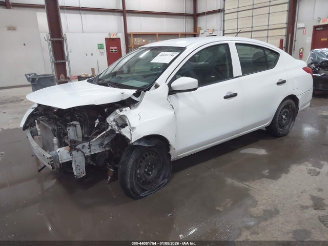 Nissan Versa 1.6 S 2016 3N1CN7AP3GL842060 Image 2
