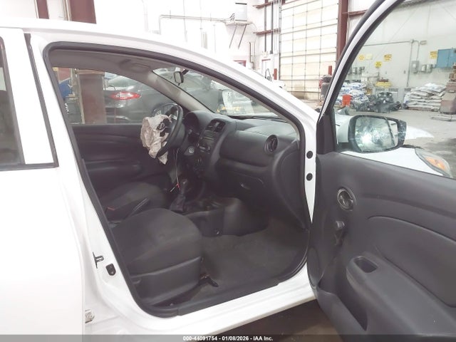 Nissan Versa 1.6 S 2016 3N1CN7AP3GL842060 Image 5
