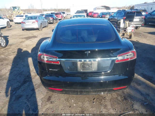 44091757 :رقم المزاد ، 5YJSA1E21HF197344 vin ، 2017 Tesla Model S 100d/60d/75d/90d/p100d مزاد بيع
