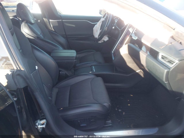 44091757 :رقم المزاد ، 5YJSA1E21HF197344 vin ، 2017 Tesla Model S 100d/60d/75d/90d/p100d مزاد بيع