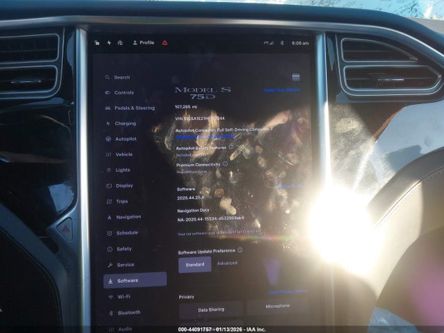 44091757 :رقم المزاد ، 5YJSA1E21HF197344 vin ، 2017 Tesla Model S 100d/60d/75d/90d/p100d مزاد بيع
