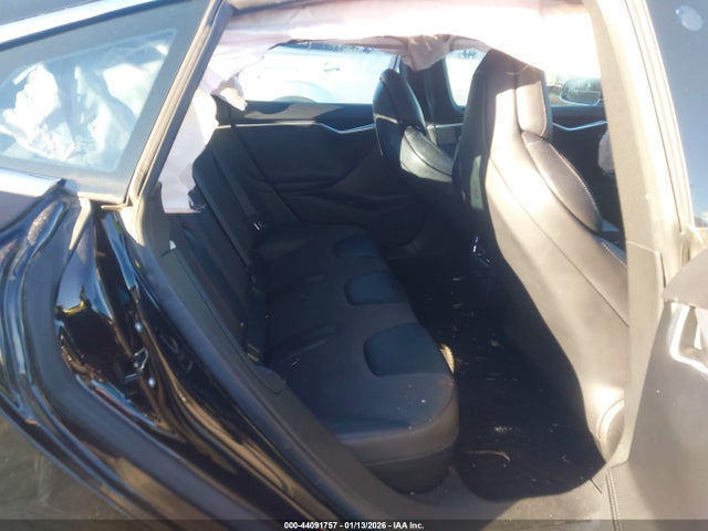 44091757 :رقم المزاد ، 5YJSA1E21HF197344 vin ، 2017 Tesla Model S 100d/60d/75d/90d/p100d مزاد بيع