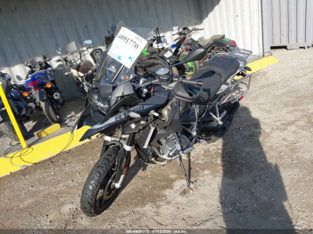 2022 BMW R 1250 WB10M130XN6F72090 Photo 1