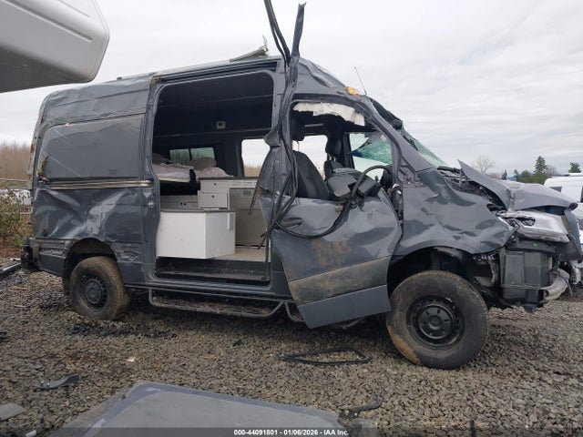 W1W4EBVY6LT024078 Mercedes-Benz Sprinter 2500 Standard Roof V6