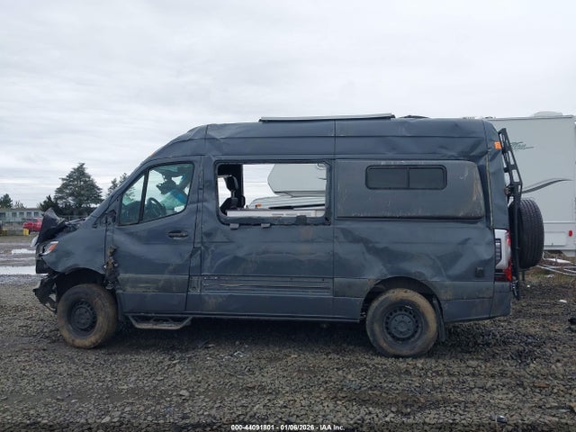 W1W4EBVY6LT024078 Mercedes-Benz Sprinter 2500 Standard Roof V6