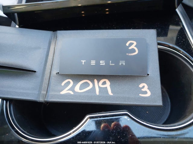 2019 TESLA MODEL 3 5YJ3E1EA2KF305543 Photo 10