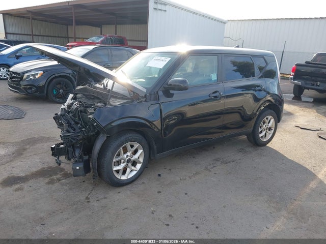 KIA SOUL LX 2023 KNDJ23AU7P7840487 Image 2