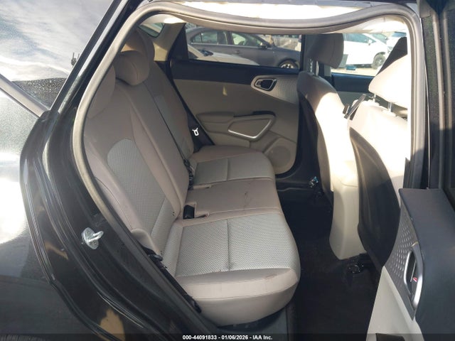 KIA SOUL LX 2023 KNDJ23AU7P7840487 Image 8