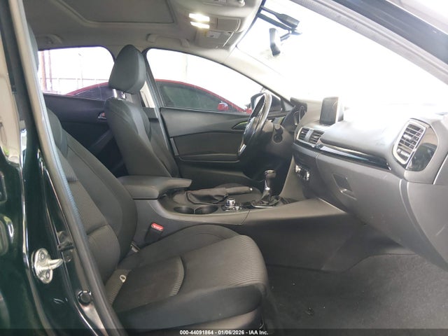 JM1BM1W78G1318640 Mazda Mazda3 I Touring