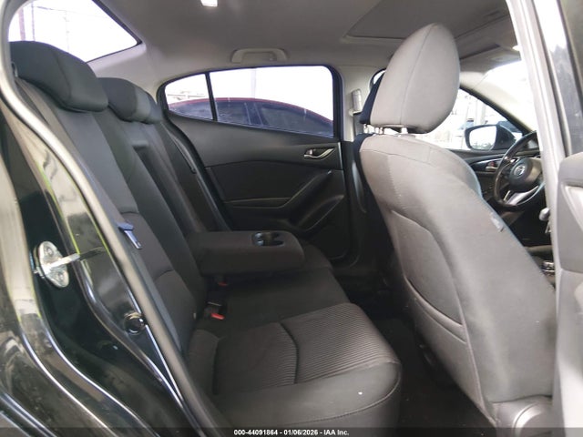 JM1BM1W78G1318640 Mazda Mazda3 I Touring