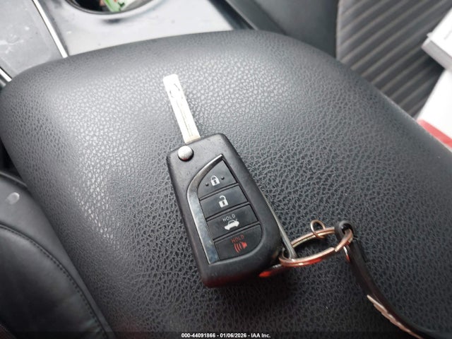 2020 TOYOTA CAMRY 4T1G11AK3LU323050 Photo 10