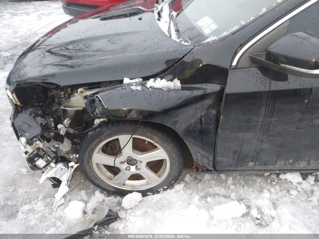 2011 VOLVO S60 YV1902FHXB2007958 Photo 5