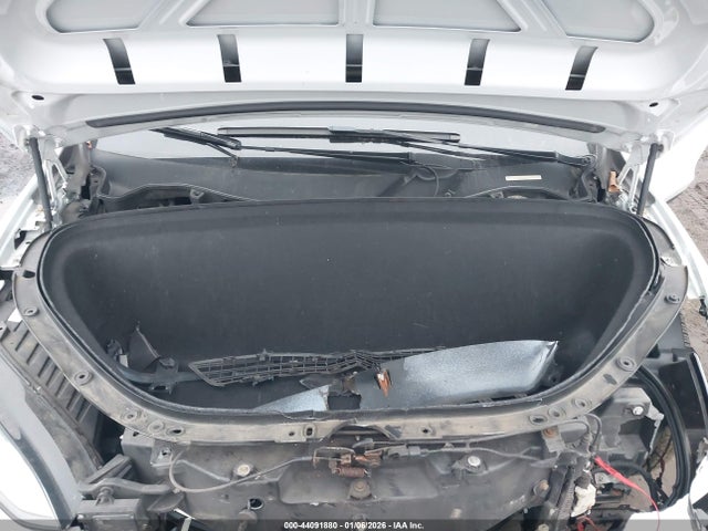 2018 TESLA MODEL X 5YJXCBE20JF132559 Photo 9