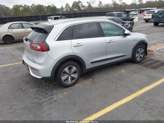 2019 KIA NIRO KNDCB3LC8K5257721 Photo 3