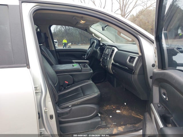 1N6BA1F3XHN519016 Nissan Titan Xd Sv Diesel