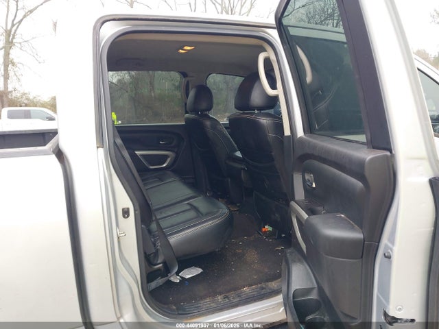 1N6BA1F3XHN519016 Nissan Titan Xd Sv Diesel