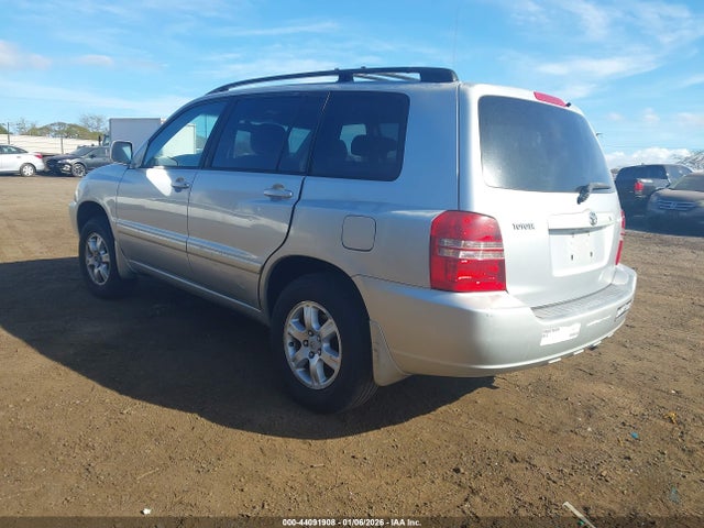 2003 TOYOTA HIGHLANDER JTEGD21AX30047848 Photo 2
