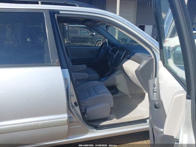 2003 TOYOTA HIGHLANDER JTEGD21AX30047848 Photo 4