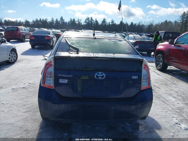 Toyota Prius Two 2015 JTDKN3DU1F0395713 Image 16