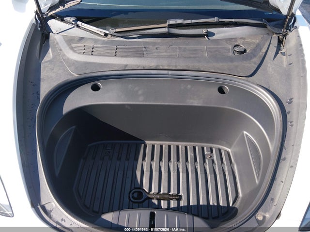 2023 TESLA MODEL 3 5YJ3E1EA2PF435491 Photo 9