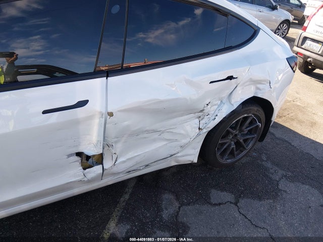 2023 TESLA MODEL 3 5YJ3E1EA2PF435491 Photo 5