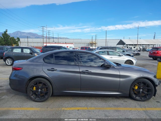 ZARFAMAN2L7638132 Alfa Romeo Giulia Rwd