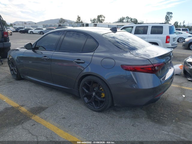 ZARFAMAN2L7638132 Alfa Romeo Giulia Rwd