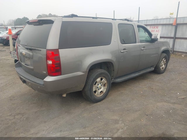 2009 CHEVROLET SUBURBAN 1500 1GNFK26389R161441 Photo 3