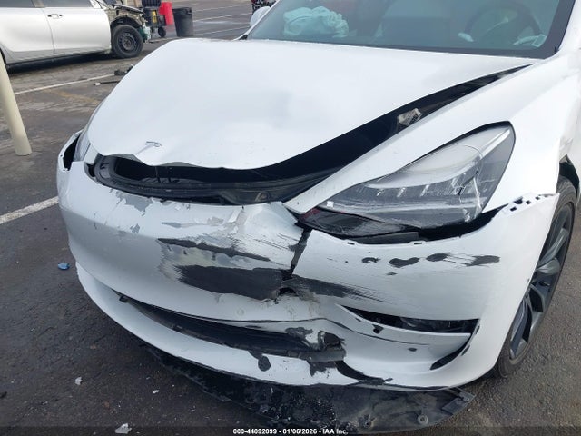 Продаж на аукціоні авто 2019 Tesla Model 3, vin: 5YJ3E1EA3KF407627, номер лоту: 44092099