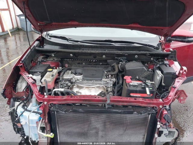 Toyota Rav4 Xle 2018 2T3RFREV9JW823232 Image 10