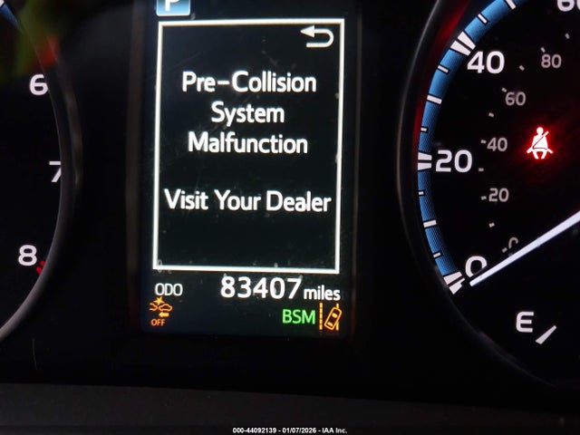 Toyota Rav4 Xle 2018 2T3RFREV9JW823232 Image 16
