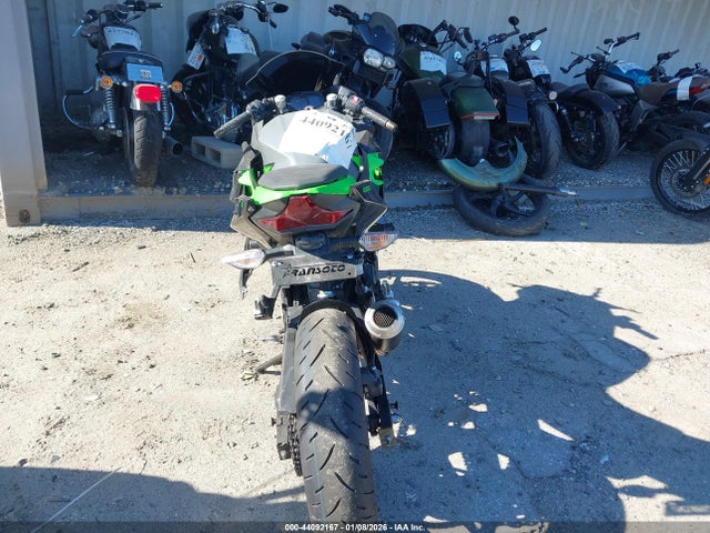 Kawasaki EX400 2019 JKAEXKG18KDA31484 Image 6