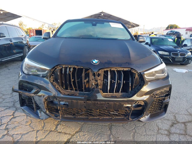 2022 BMW X6 5UXCY6C02N9K41922 Photo 5