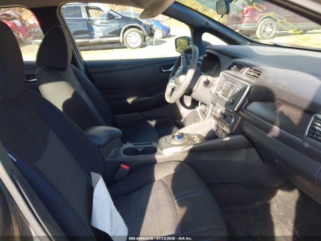 2019 NISSAN LEAF 1N4AZ1CP8KC319758 Photo 4