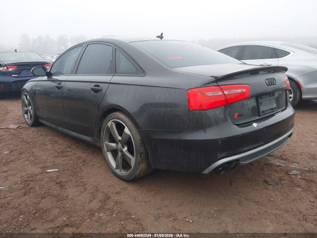 2014 AUDI S6 WAUF2AFC9EN072995 Photo 2