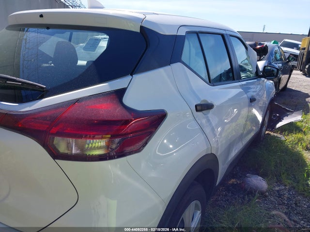 3N1CP5BV9NL496430 Nissan Kicks S Xtronic Cvt