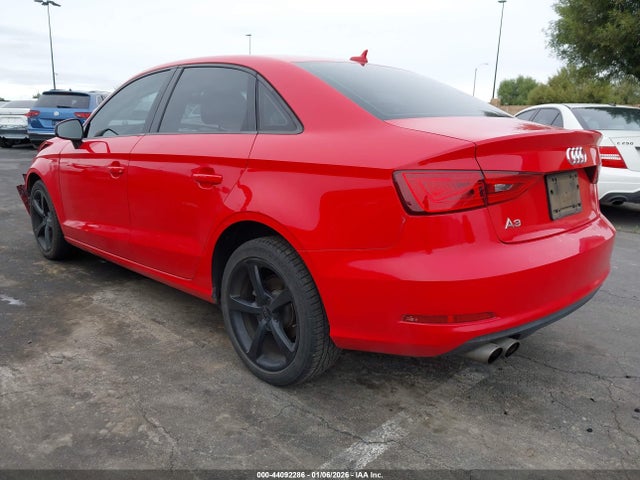 2015 AUDI A3 WAUACGFF4F1142349 Photo 2
