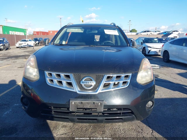 JN8AS5MT0FW155240 Nissan Rogue Select S