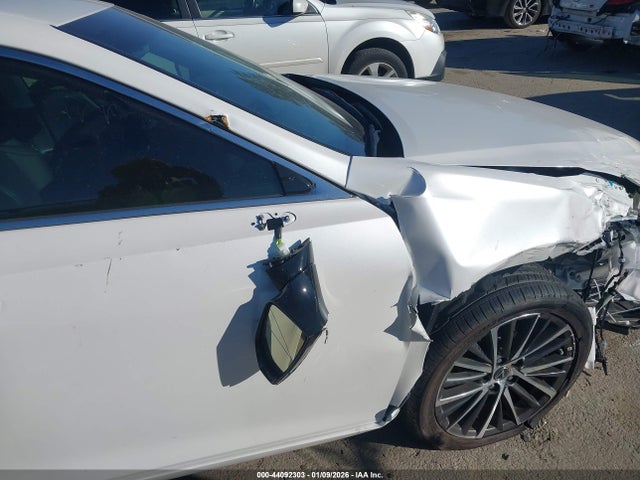 Lexus ES 300H 2025 58ADA1C12SU069345 Image 18