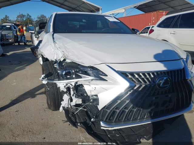 Lexus ES 300H 2025 58ADA1C12SU069345 Image 19