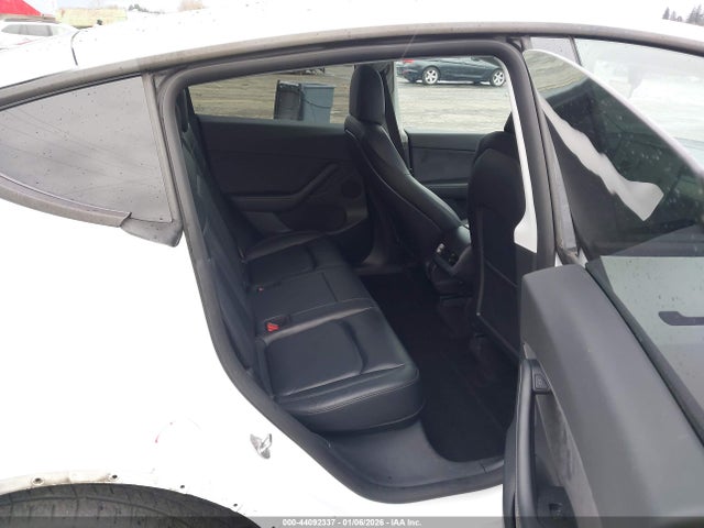 2021 TESLA MODEL Y 5YJYGDEE6MF232636 Photo 7